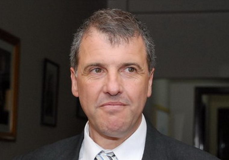 El funcionario intentó bajar los decibeles de la pelea. Foto: Marcelo Ruiz/ MDZ