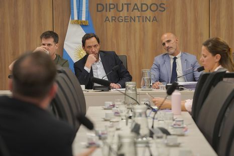 La comisión investigadora LIBRA presidida por el diputado nacional Maximiliano Ferraro. La comisión investigadora LIBRA presidida por el diputado nacional Maximiliano Ferraro.