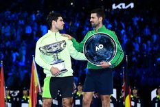 Novak Djokovic no pudo hacer la heroica y perdió ante Carlos Alcaraz en la final del Australian Open.
