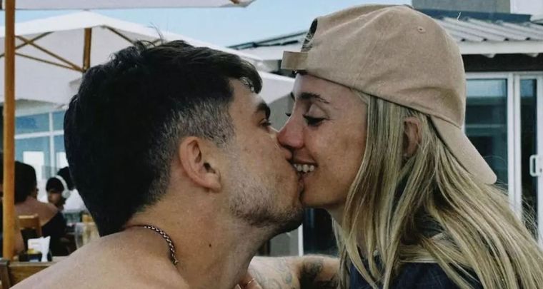 Morena Beltrán publicó una osada foto junto a Lucas Blondel. Foto: IG Lucas Blondel