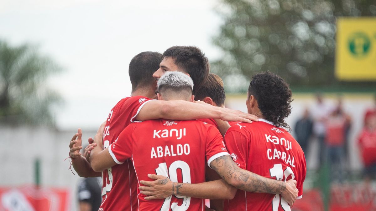 Independiente goleó 4-2 a Atenas de Río Cuarto y clasificó a los 16avos de final de la Copa Argentina