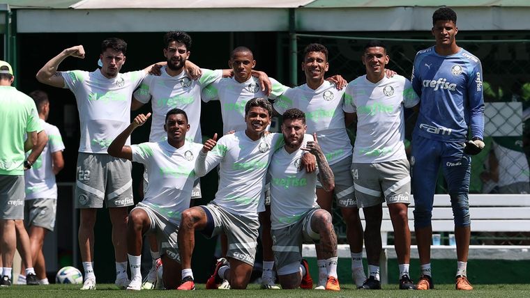 Piqueréz y sus compañeros Foto: Palmeiras