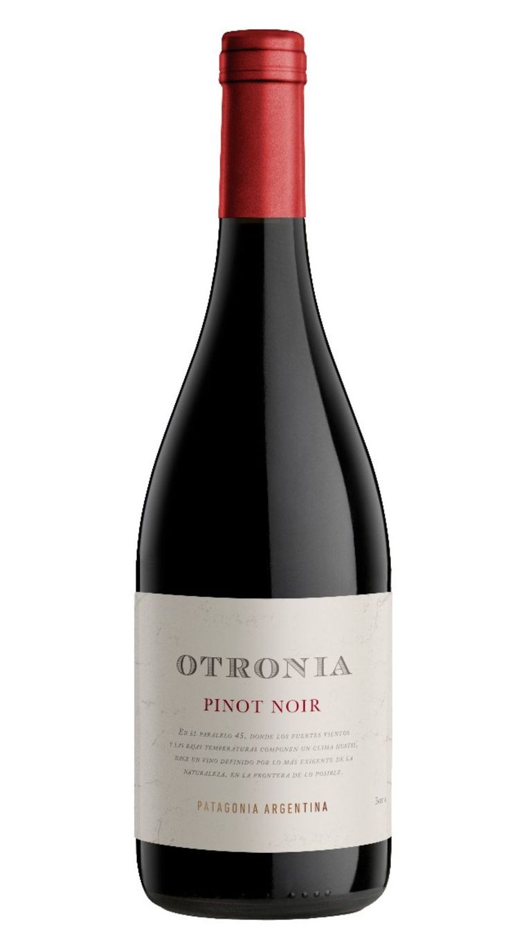 Otronia Pinot Noir. Otronia Pinot Noir.