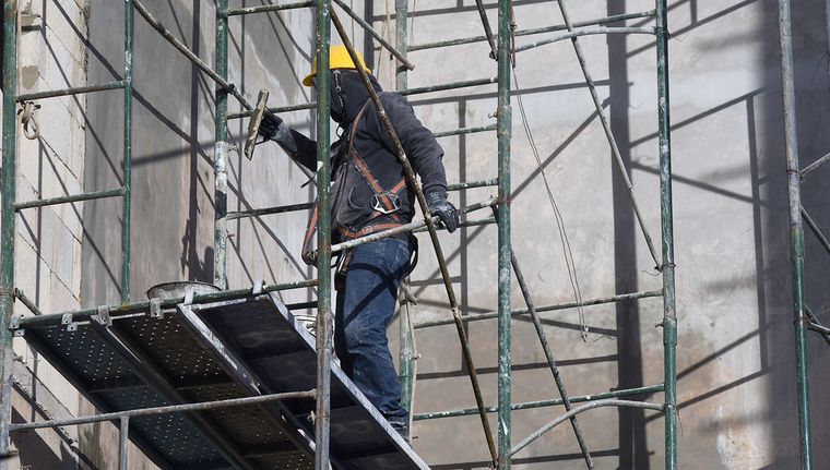 La construcción cayó un 23% Foto: ALF PONCE MERCADO / MDZ