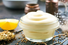 Receta de lactonesa una mayonesa hecha con leche y sin huevo, paso a paso.